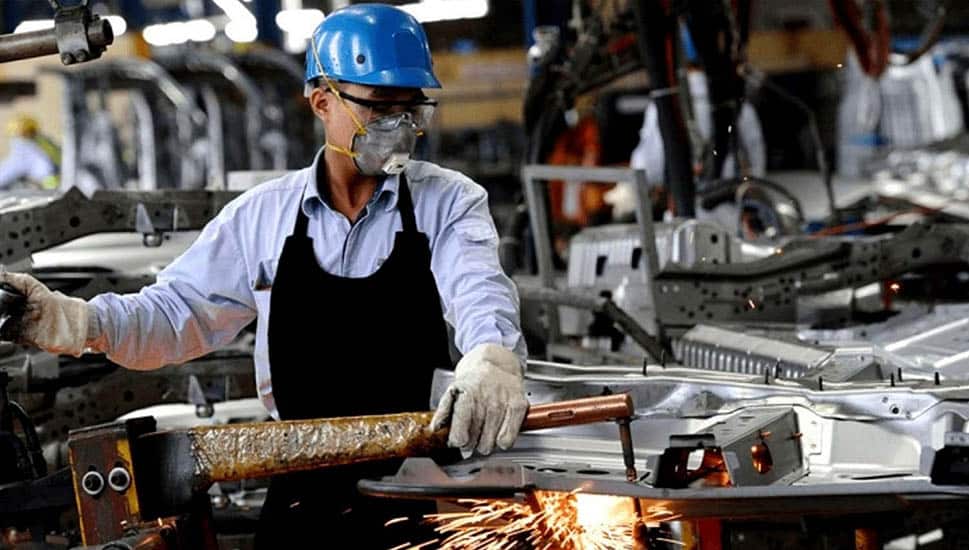 El salario real lleva cinco meses en baja y arrancó el año en negativo