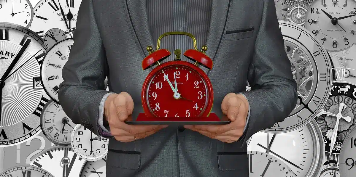 Calendario con fecha marcada y formulario de inscripción